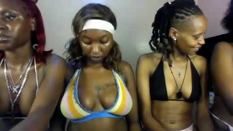 blackqueen2030  online show from June 2, 4:47 am