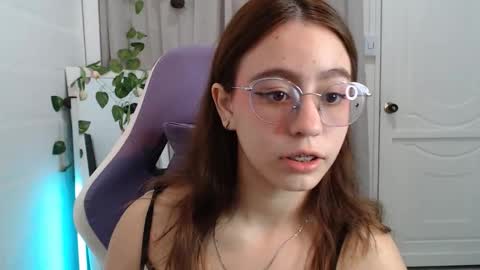   online show from November 14, 3:36 pm