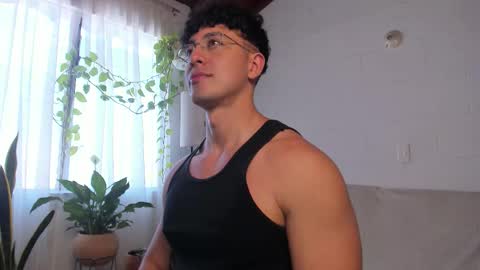 Blake Levi  Independent Model online show from February 5, 5:27 pm