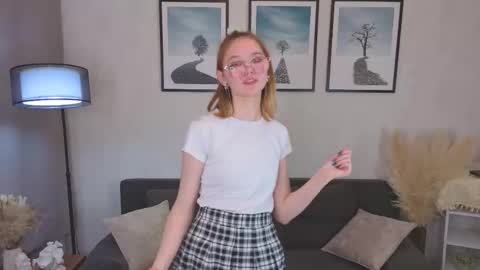 Snapshot of blakelatz chatting on October 15, 11:33 am Eliza online show from October 15, 11:33 am