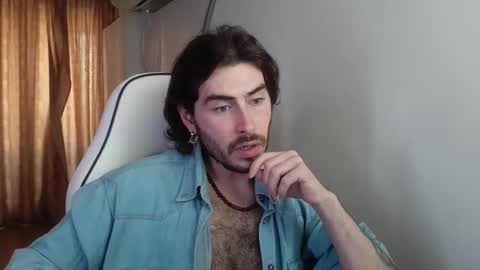 Snapshot of blakesedon13 chatting on October 29, 2:41 pm  BlakeSedon  online show from October 29, 2:41 pm