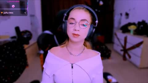 Nicole online show from October 22, 11:56 am