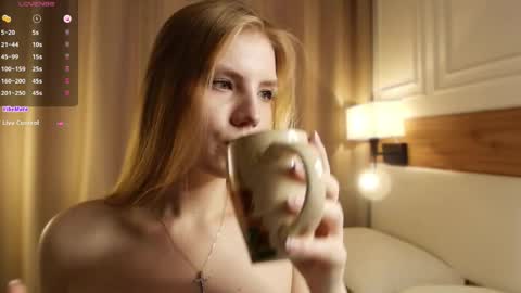 blondoll online show from May 22, 1:45 am