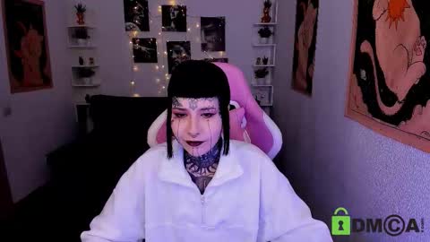 Mary online show from February 11, 9:57 am