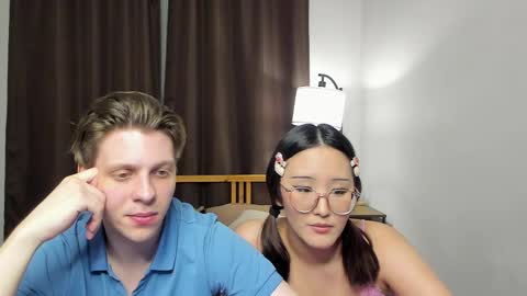 Sasha and Maria online show from March 22, 7:40 pm