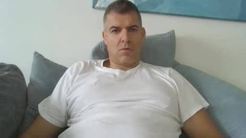 Snapshot of blue_eye_hot_dick chatting on September 10, 7:09 am blue_eye_hot_dick online show from September 10, 7:09 am