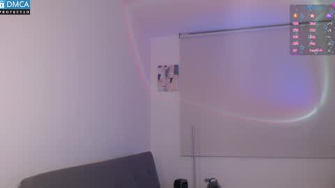 Blue online show from April 29, 3:44 am