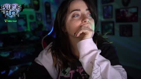 Blue online show from January 3, 2:21 am