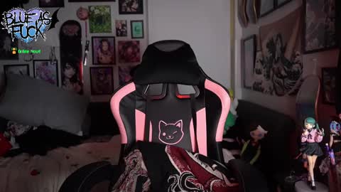 Blue online show from September 19, 2:48 am