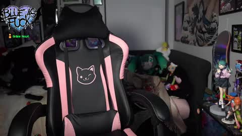 Blue online show from September 23, 3:44 am