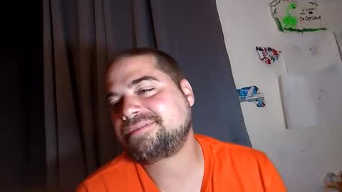 Snapshot of blueeyeme chatting on November 1, 2:34 am blueeyeme online show from November 1, 2:34 am