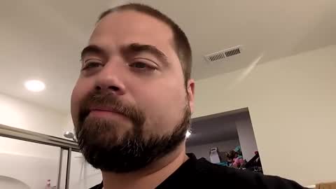 Snapshot of blueeyeme chatting on October 13, 1:35 pm blueeyeme online show from October 13, 1:35 pm