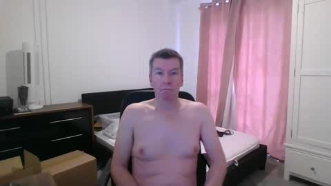 blueeyesteele online show from November 7, 11:45 am