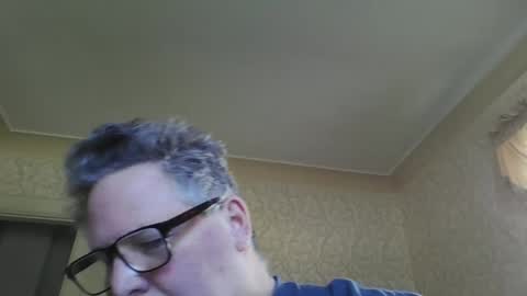 bluemoose70 online show from October 6, 4:14 pm