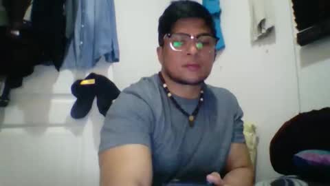 bluevegeta143 online show from February 7, 8:17 am