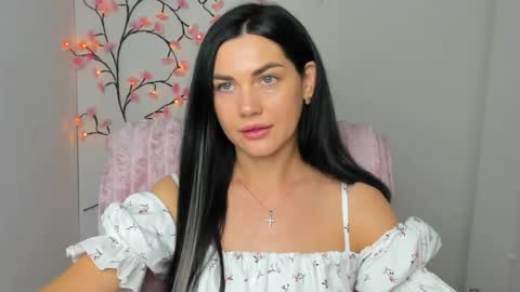 Kelly online show from June 19, 9:15 am