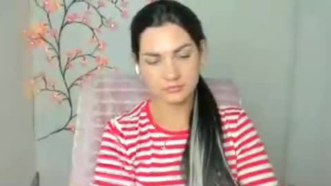 Kelly online show from July 2, 7:13 am