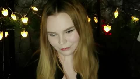 blushing_star online show from February 12, 4:10 pm