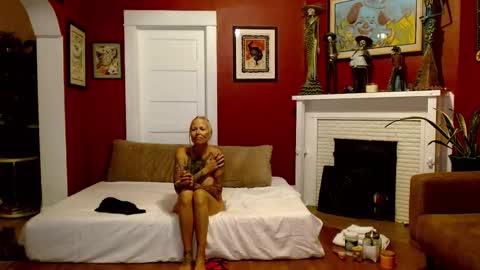 ZuperZexyZounds online show from October 8, 2:30 am