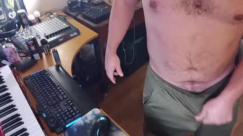 Snapshot of bnitehawk1234 chatting on October 2, 5:28 am harry cockins online show from October 2, 5:28 am