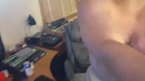 Snapshot of bnitehawk1234 chatting on September 20, 7:22 am harry cockins online show from September 20, 7:22 am