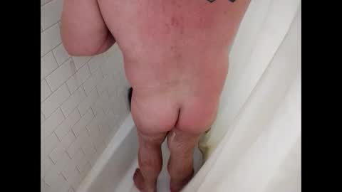 Snapshot of bnitehawk1234 chatting on January 6, 4:26 am harry cockins online show from January 6, 4:26 am