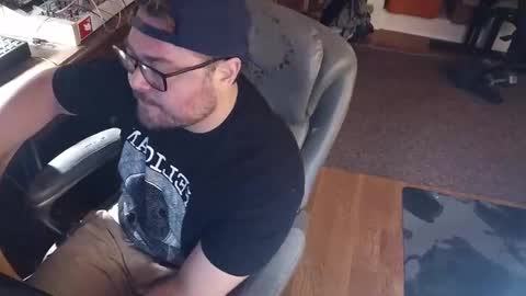 Snapshot of bnitehawk1234 chatting on September 15, 8:05 am harry cockins online show from September 15, 8:05 am