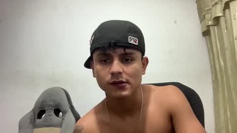 Bob  INDEPENDENT MODEL online show from December 22, 11:41 pm