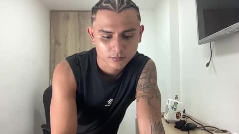 Bob  INDEPENDENT MODEL online show from September 18, 3:43 am