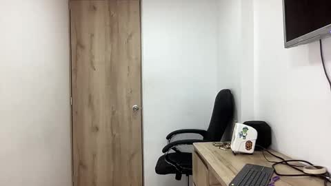 Bob  INDEPENDENT MODEL online show from September 16, 2:13 am