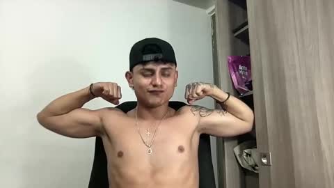 Bob  INDEPENDENT MODEL online show from February 28, 9:25 am