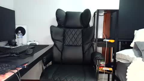 bobby72738 online show from October 7, 4:08 am