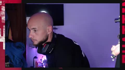 Snapshot of bodyking69 chatting on January 29, 3:01 am bodyking69 online show from January 29, 3:01 am