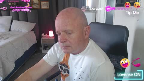 Ningifun couple online show from April 4, 10:44 am