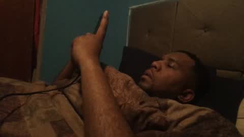 Snapshot of bogarcon234 chatting on December 10, 7:58 am Bogarcon234 online show from December 10, 7:58 am