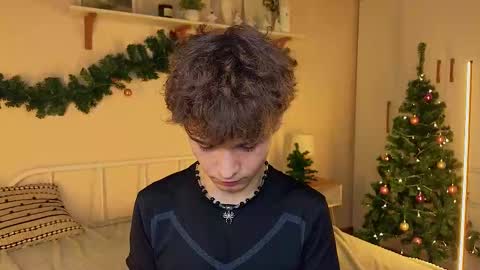 ALEXPVT IS OPEN online show from December 21, 1:39 pm