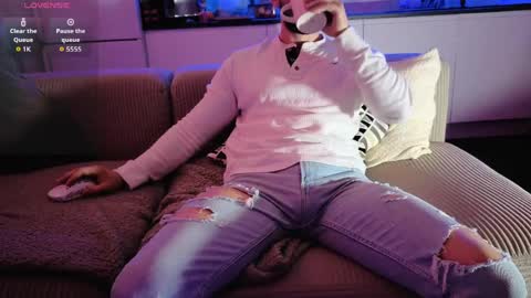 boiteasex online show from April 2, 4:09 am