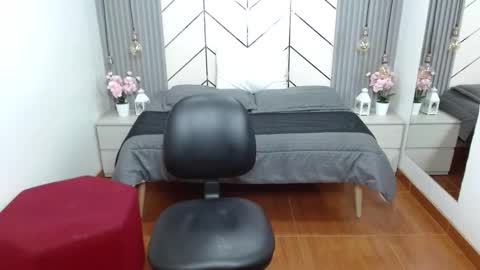 Paris online show from September 27, 12:41 am