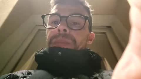 Snapshot of bomale89 chatting on February 9, 10:43 pm bomale89 online show from February 9, 10:43 pm