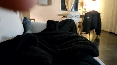 Snapshot of bomale89 chatting on February 20, 10:37 pm bomale89 online show from February 20, 10:37 pm