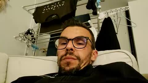 Snapshot of bomale89 chatting on October 31, 9:15 pm bomale89 online show from October 31, 9:15 pm