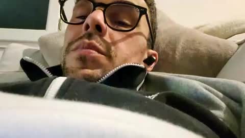 Snapshot of bomale89 chatting on February 16, 8:33 pm bomale89 online show from February 16, 8:33 pm