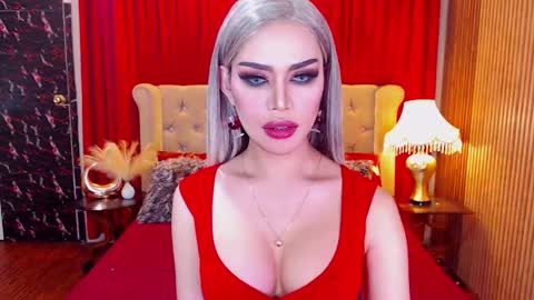 bombshellanita online show from October 31, 4:13 am