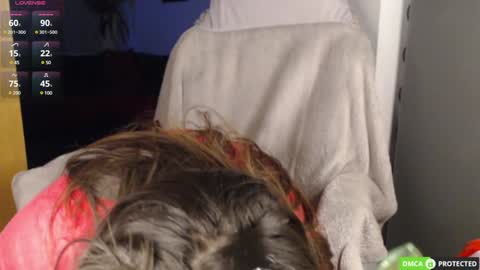 Luthien online show from December 25, 4:32 pm