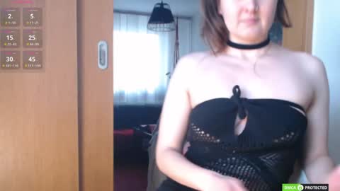 Luthien online show from December 19, 11:50 am