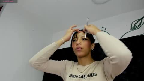 BONIE WILLS online show from May 5, 12:22 pm