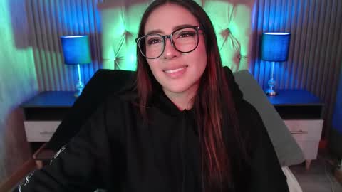 bonnali_lune online show from January 13, 4:20 am