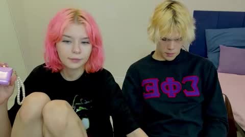 Jessy  Mark online show from October 22, 5:25 pm