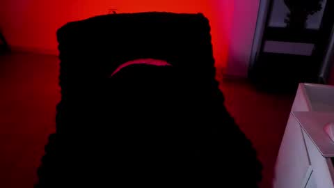 Bonnie Help me reach 500 likes online show from November 17, 10:23 pm