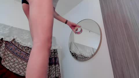   online show from April 11, 12:15 am